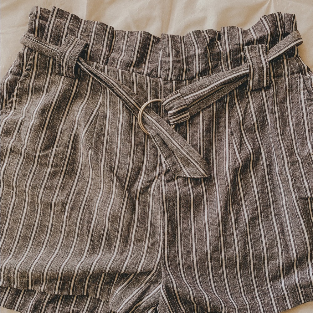 dressup boutique paperbag shorts
